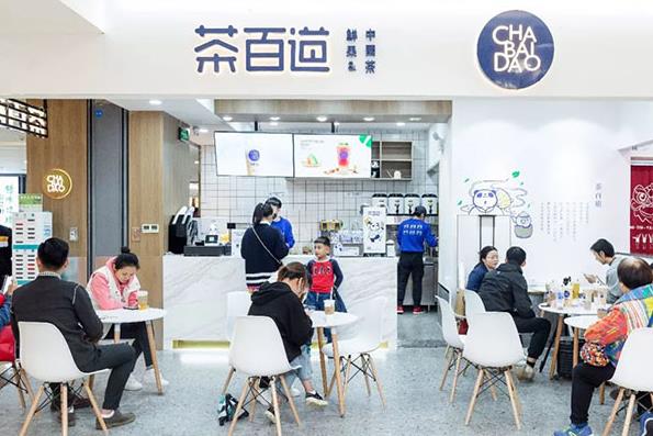 2021年奶茶店赚钱吗？雨燕直播加盟店日均销售额多少？